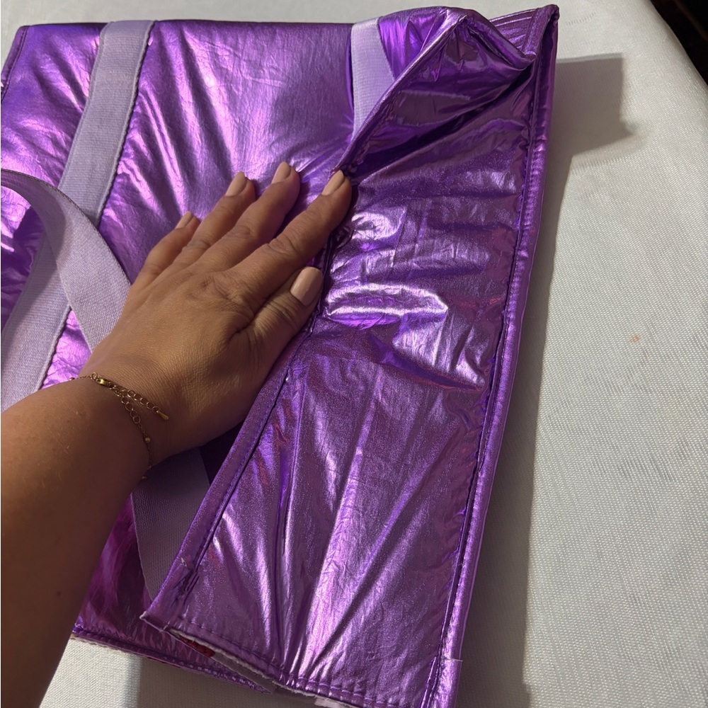 Marc Jacobs Shiny Purple Tote Bag - Picture 7 of 15
